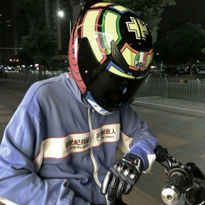 男同被三个男的双龙
